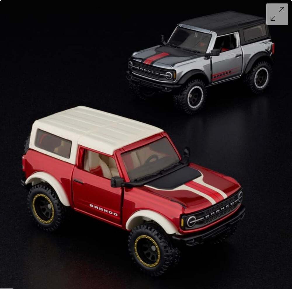 Hot Wheels RLC Exclusive '21 Ford Bronco With Chase Version